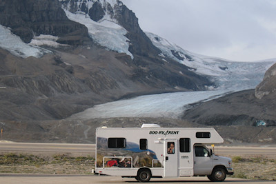 Unser Wohnmobil vor dem Geltscher